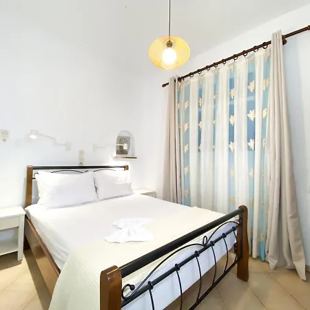 Dina Naxos Apartament *