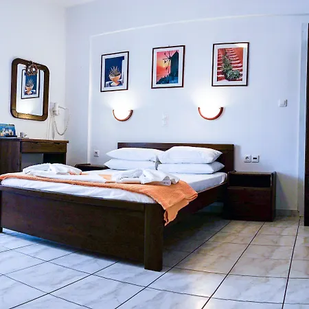 Dina Naxos Apartament *